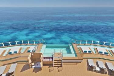 NCL Norwegian Prima Infinity Beach IL RE1.jpg